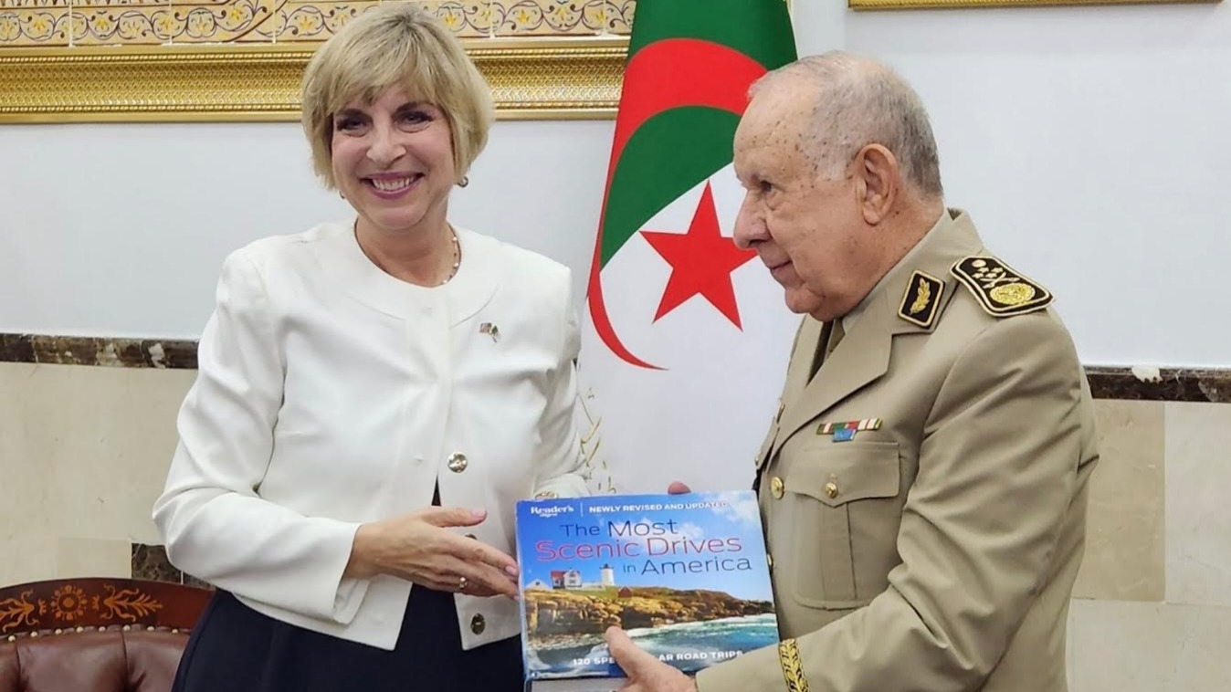 خاص.. الجزائر تقايض ترامب سحب الإعتراف بمغربية الصحراء مقابل دعم أوكرانيا والتطبيع مع إسرائيل